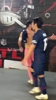 好哥俩儿啊！梅西和登贝莱搭肩走回更衣室 😻